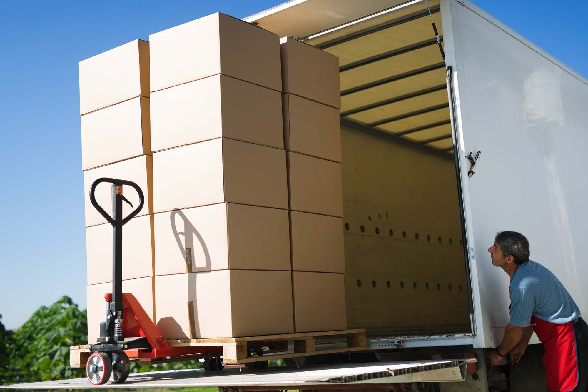 Transloading Cargo into a Box Truck